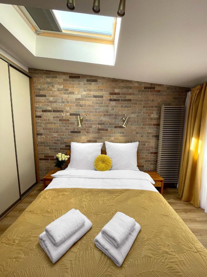 Apartment Starowislna 41-43 By Pi